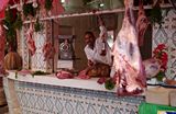 en "boeoeoe" riep de slager